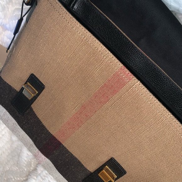 CANVAS CHECK BAILDON CAMERA BAG - Picture 6 of 12